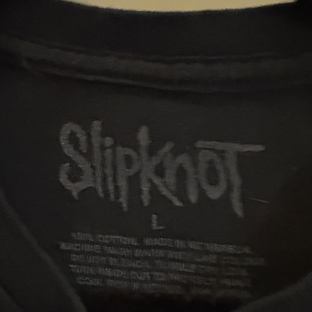 Slipknot Black and Red Graphic T-Shirt - Picture 5 of 5
